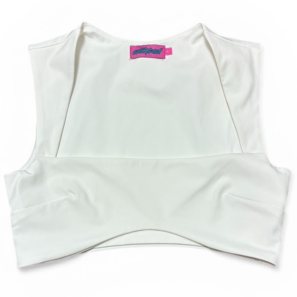 Edikted White Structured Crop Top – Size Small